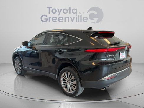 Used 2021 Toyota Venza XLE w/ Softex Package AWD/4WD image 4