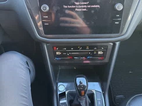 Certified 2022 Volkswagen Tiguan SE image 20
