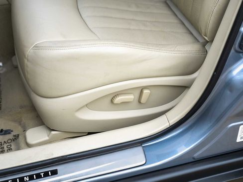 Used 2017 INFINITI QX50 w/ Premium Plus Package image 38