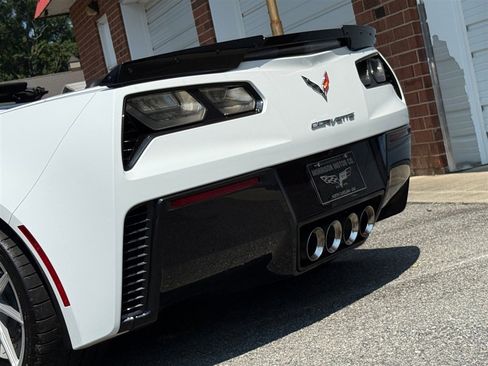 Used 2016 Chevrolet Corvette Z06 w/ 3LZ Preferred Equipment Group image 25