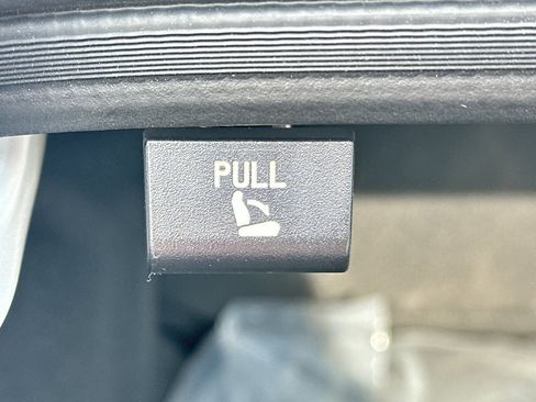 New 2025 Hyundai Elantra Blue image 31