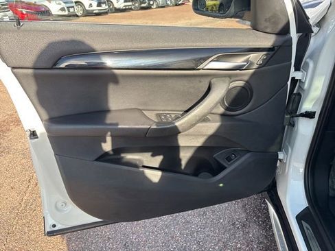 Used 2016 BMW X1 xDrive28i AWD/4WD image 7
