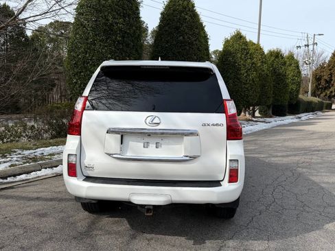 Used 2012 Lexus GX 460 Base AWD 4dr SUV image 8