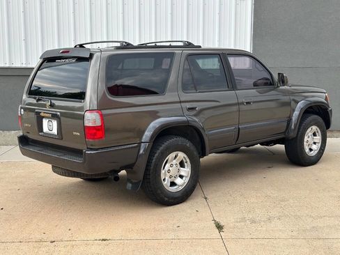 Used 1997 Toyota 4Runner Limited image 21