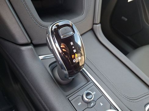 New 2025 Cadillac XT6 Premium Luxury w/ LPO, Floor Liner Package image 8