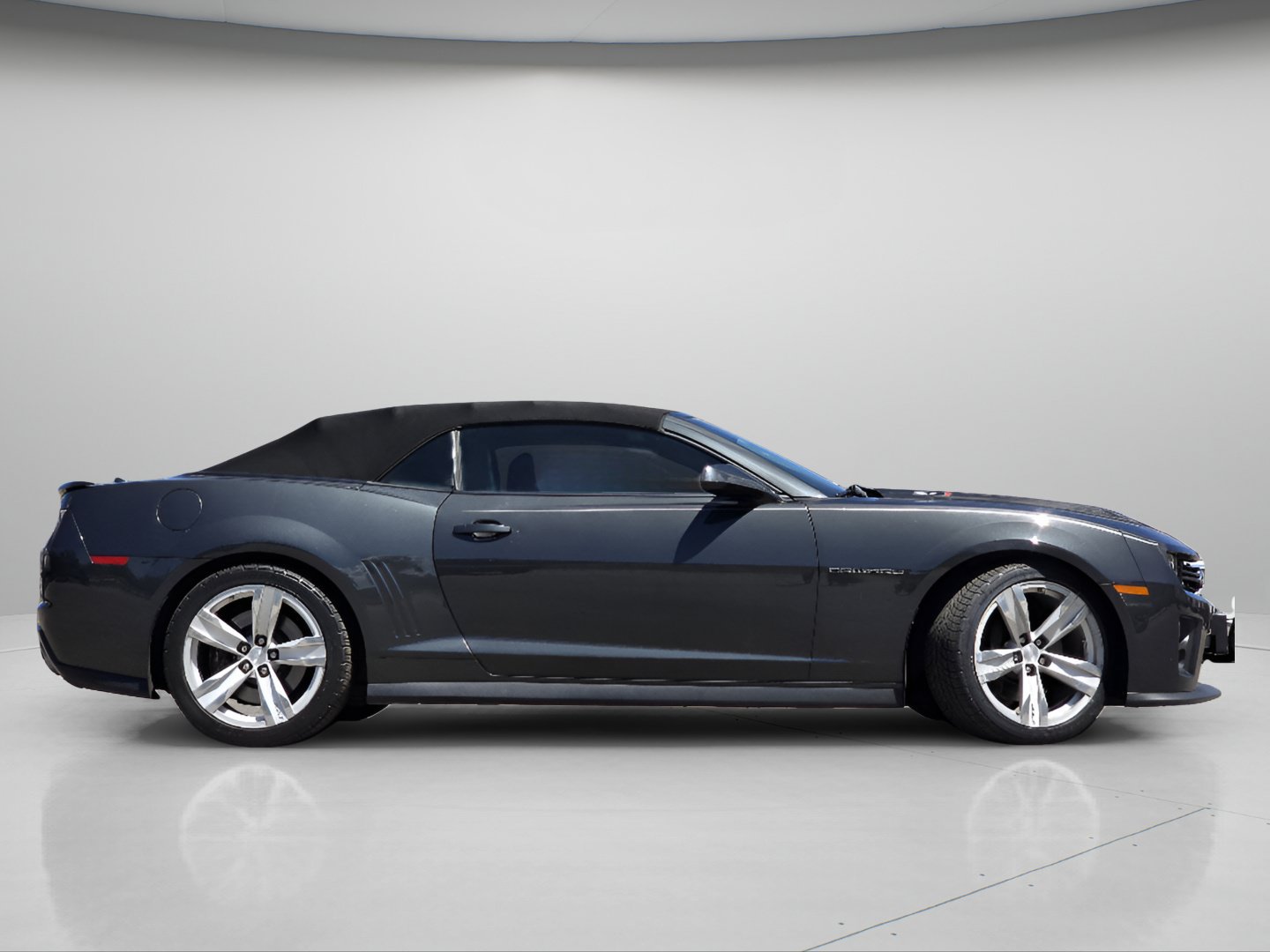 Used 2013 Chevrolet Camaro ZL1 RWD image 23