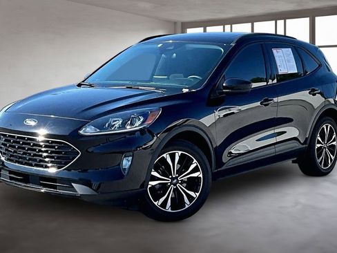 Used 2022 Ford Escape SEL w/ SEL Stealth AWD Package image 2