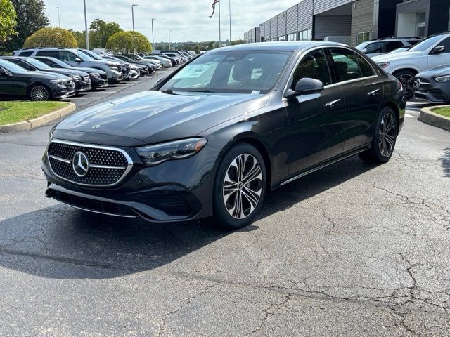 New 2027 Mercedes-Benz E 350 4MATIC Sedan image 4