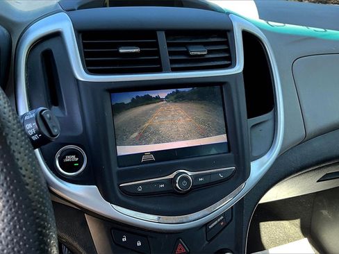 Used 2020 Chevrolet Sonic LT image 19