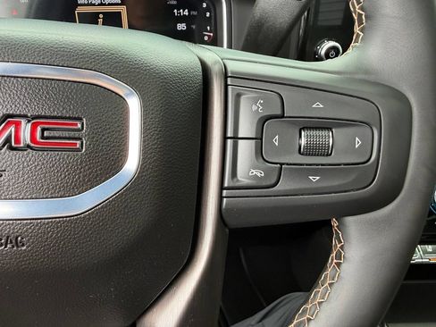Used 2026 GMC Sierra 2500 AT4 w/ AT4 Premium Plus Package AWD/4WD image 36