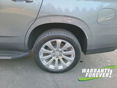 Used 2021 Chevrolet Tahoe Premier w/ Premium Package image 22