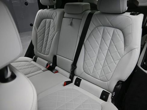 Used 2023 BMW X7 xDrive40i image 15