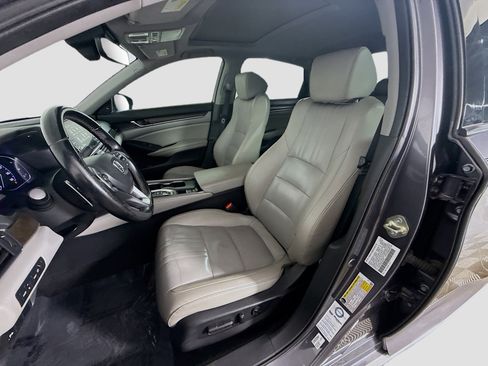 Used 2020 Honda Accord Touring image 22