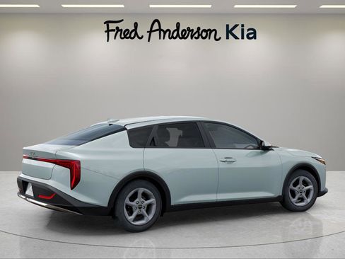 New 2025 Kia K4 LXS image 6