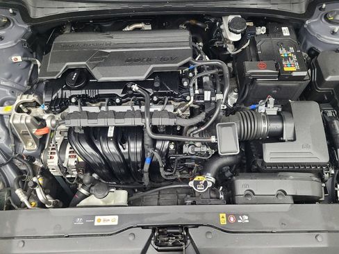 Used 2024 Hyundai Elantra SEL FWD image 30