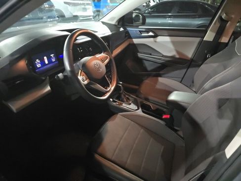 Used 2023 Volkswagen Taos SE image 2