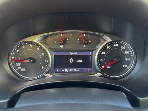 Used 2023 GMC Terrain SLT image 24