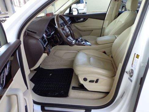 Used 2018 Audi Q7 3.0T Premium Plus w/ Premium Plus Package image 13