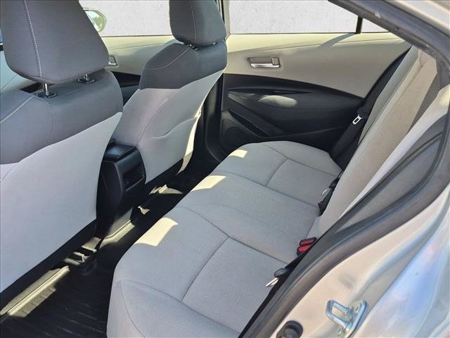 Used 2021 Toyota Corolla LE FWD image 15
