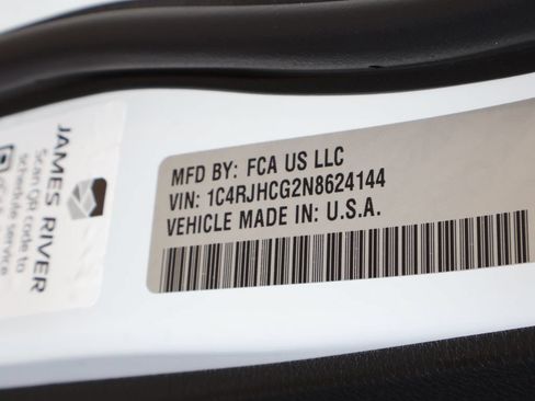 Used 2022 Jeep Grand Cherokee Trailhawk AWD/4WD image 44