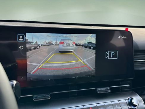 Used 2025 Hyundai Kona SEL image 16