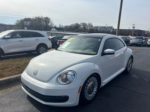 Used 2013 Volkswagen Beetle 2.5 Fender image 3