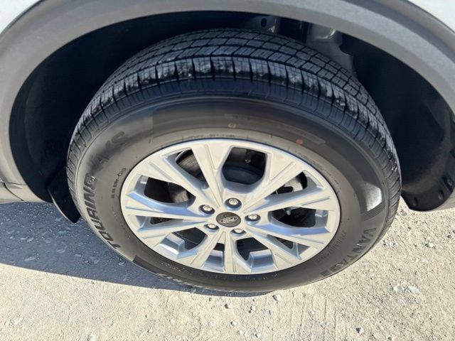 Used 2025 Ford Escape Active AWD/4WD image 20