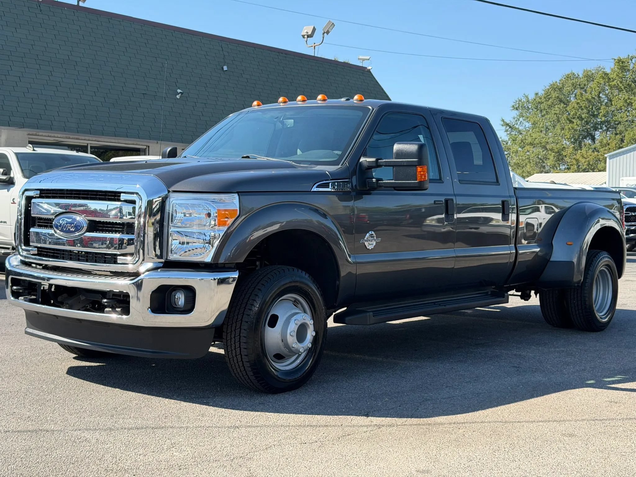 Used 2016 Ford F350 XLT w/ XLT Value Package AWD/4WD image 9