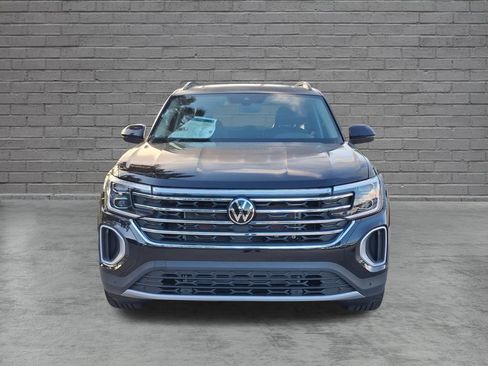 New 2026 Volkswagen Atlas SE FWD image 2