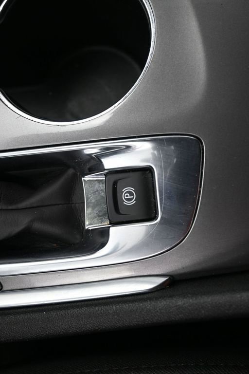 Used 2025 Chevrolet Malibu LT FWD image 29