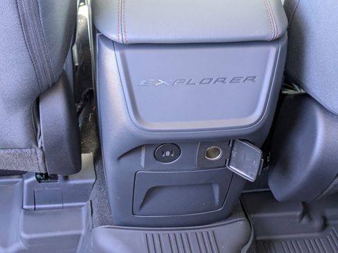 New 2026 Ford Explorer Active RWD image 28
