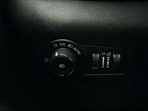 Used 2022 Jeep Compass Trailhawk w/ Trailhawk Elite Group image 30