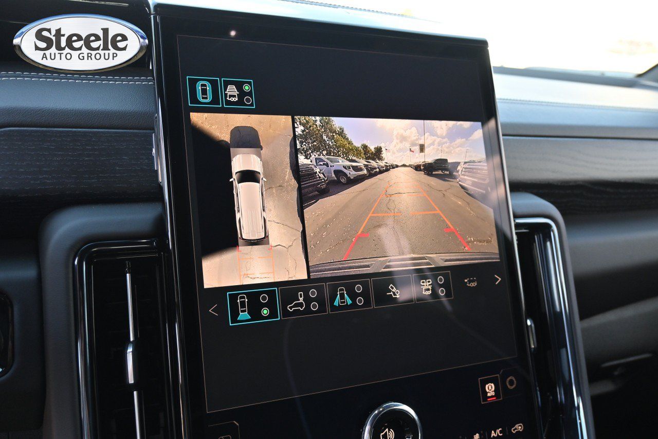 Certified 2026 GMC Yukon XL AT4 Ultimate AWD/4WD image 13