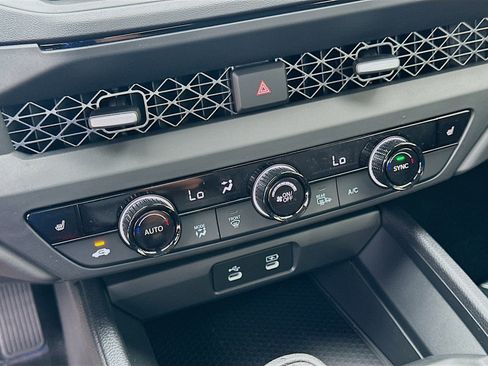 New 2025 Honda Accord SE image 12