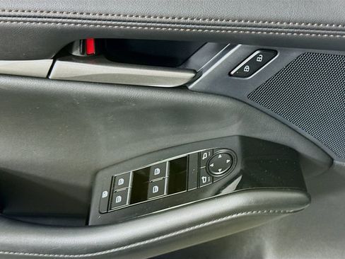Used 2024 MAZDA MAZDA3 s FWD image 22