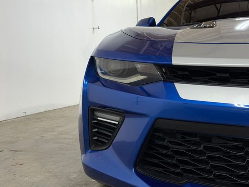 Used 2016 Chevrolet Camaro SS RWD image 9