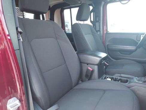 Used 2021 Jeep Gladiator Sport AWD/4WD image 29
