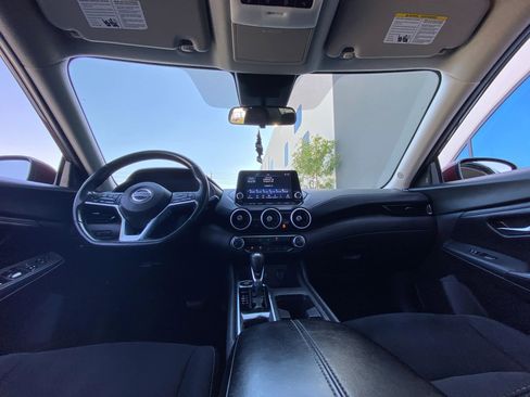 Used 2022 Nissan Sentra SV FWD image 25