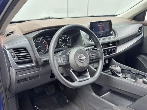 Used 2023 Nissan Rogue S AWD/4WD image 12