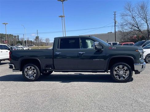 New 2026 Chevrolet Silverado 2500 LTZ w/ LTZ Premium Package image 2