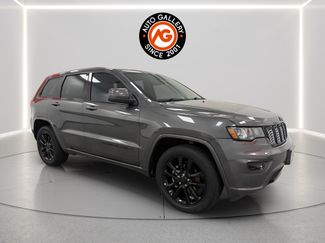Used 2020 Jeep Grand Cherokee Altitude RWD video 1