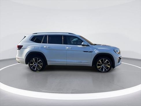 New 2026 Volkswagen Atlas SEL Premium R-Line AWD/4WD image 9