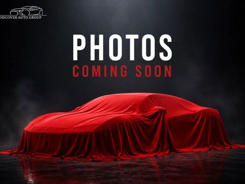 Used 2014 Chrysler Town & Country Touring FWD image 3