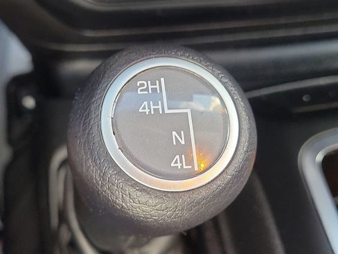 Used 2022 Jeep Wrangler Sport AWD/4WD image 23
