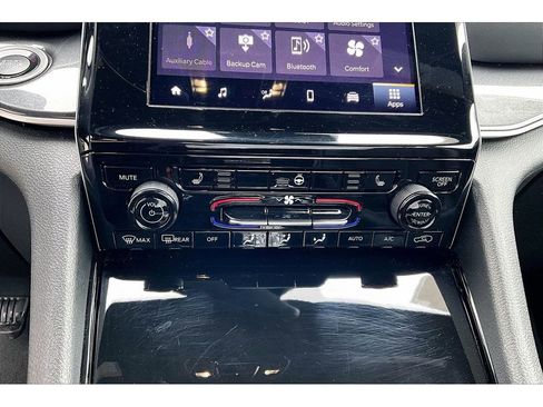 Used 2023 Jeep Grand Cherokee L Laredo AWD/4WD image 32