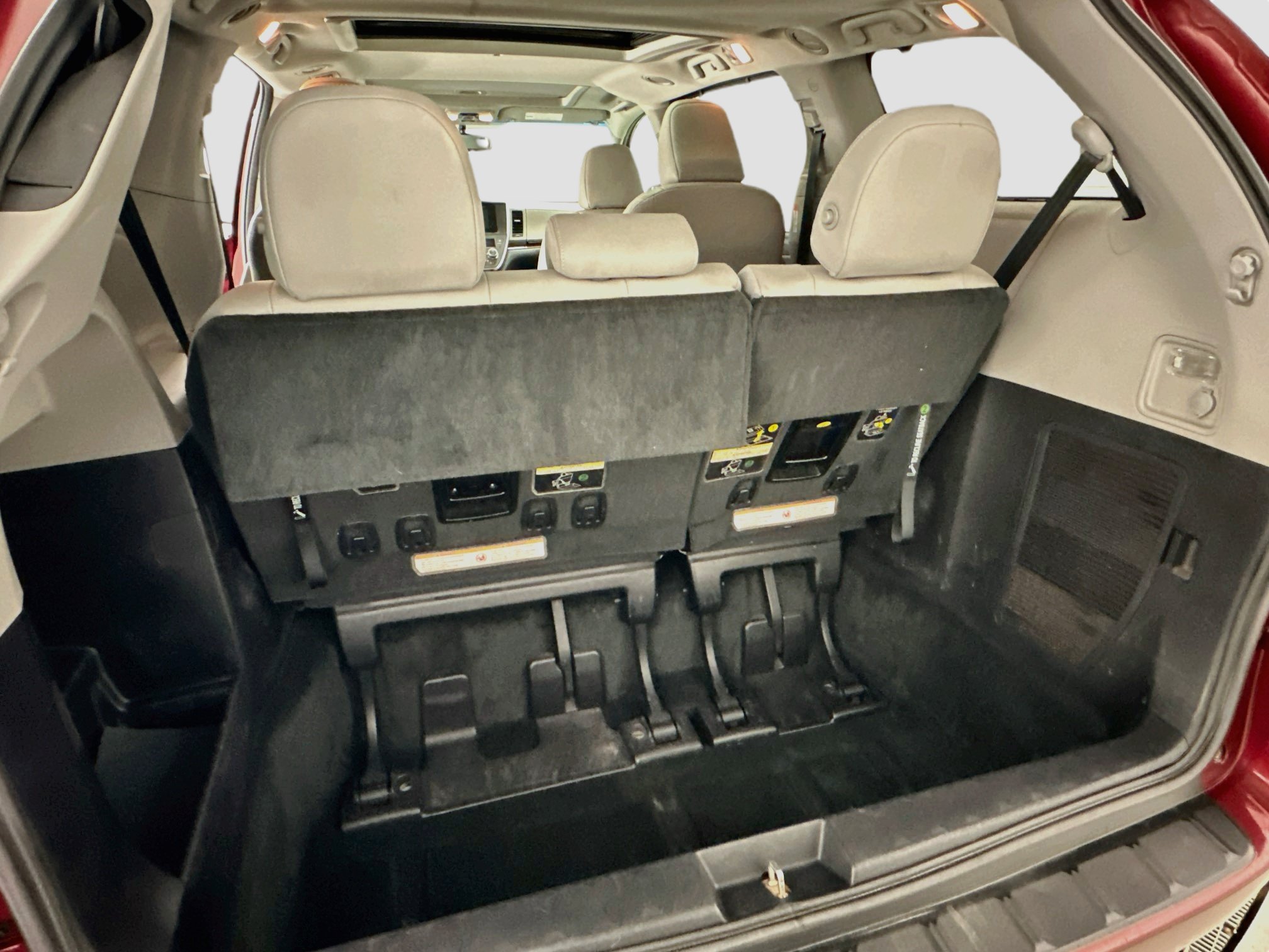 Used 2015 Toyota Sienna Limited AWD/4WD image 32