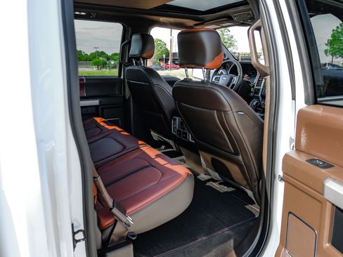 Used 2020 Ford F150 King Ranch w/ Equipment Group 601A Luxury AWD/4WD image 41