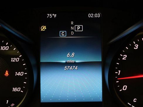 Used 2021 Mercedes-Benz GLC 300 4MATIC image 17