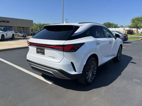 Used 2024 Lexus RX 350 w/ Convenience Package AWD/4WD image 3