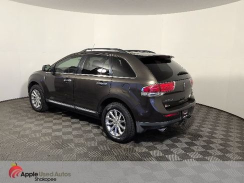 Used 2011 Lincoln MKX AWD w/ 101A Rapid Spec Order Code image 4
